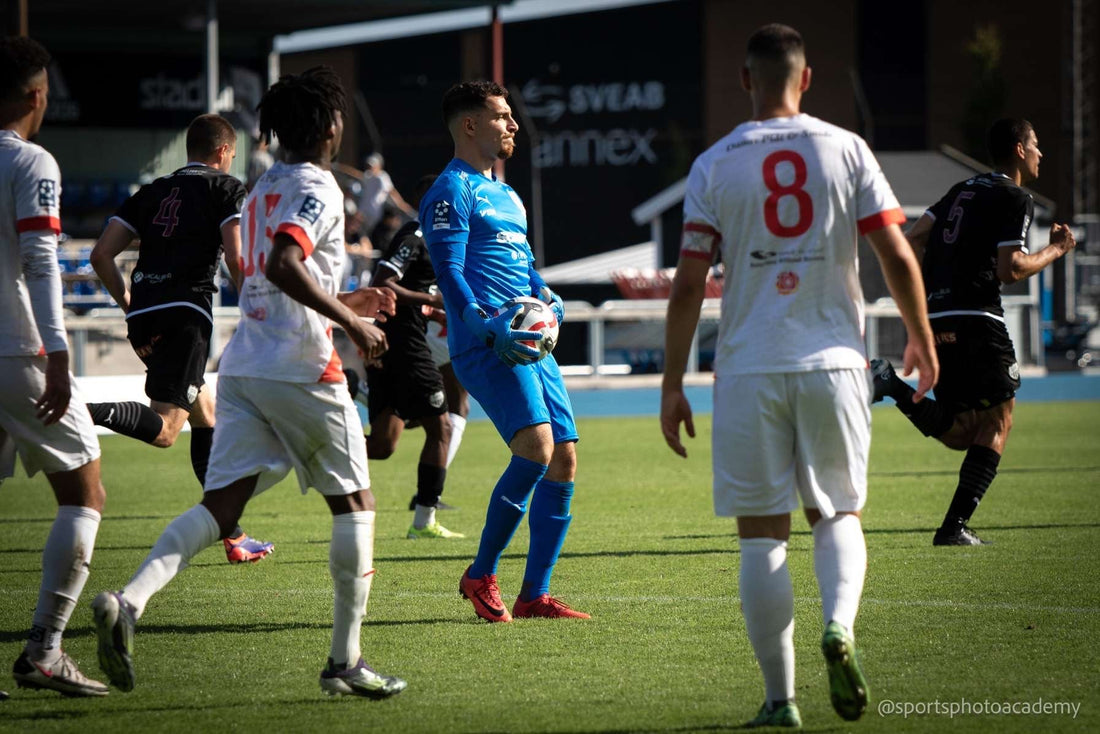 How to Handle Pressure as a Goalkeeper