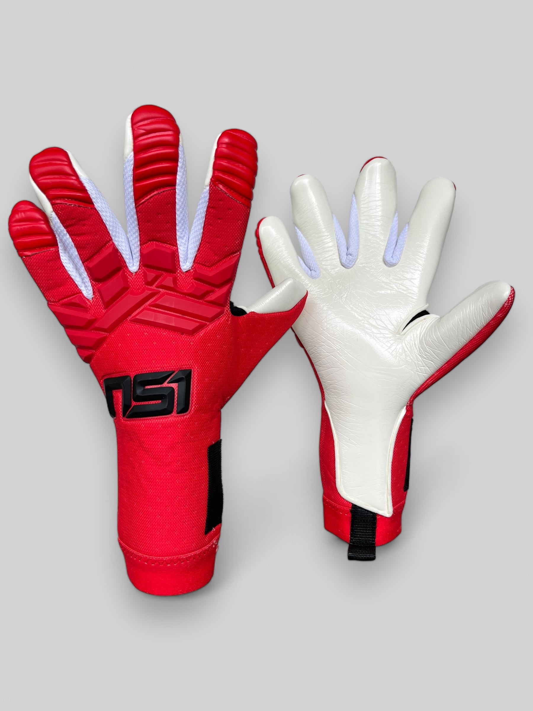 goalkeeper gloves